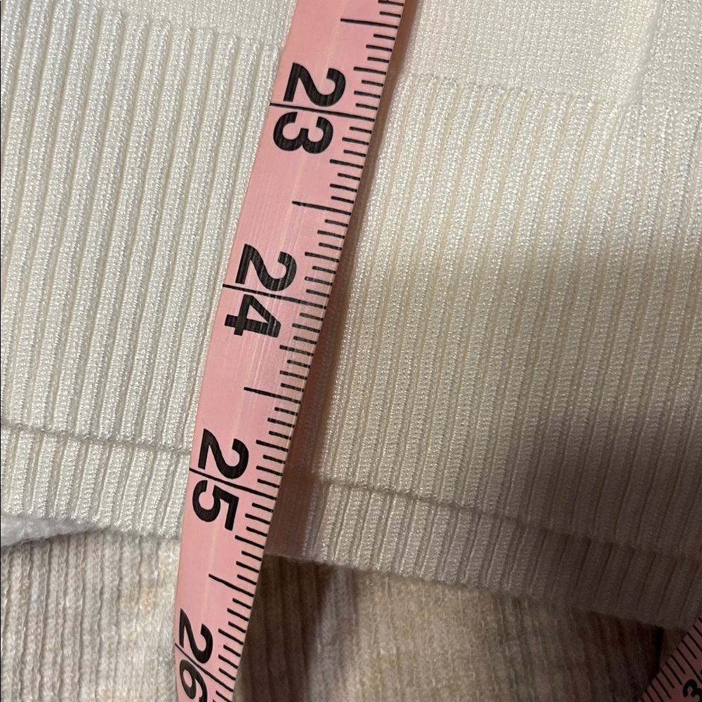 Calvin Klein Cream or Burgundy Soft Turtleneck Sweaters Large New - Picture 16 of 16